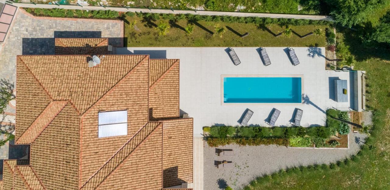 Villa Palma With Heated Private Pool Podhum Exterior foto